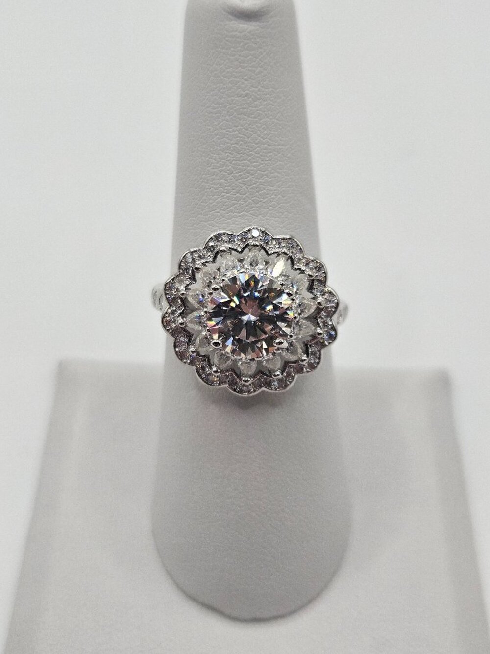 Moissanite Floral Double Halo Ring S925 Silver Size 7 1ct